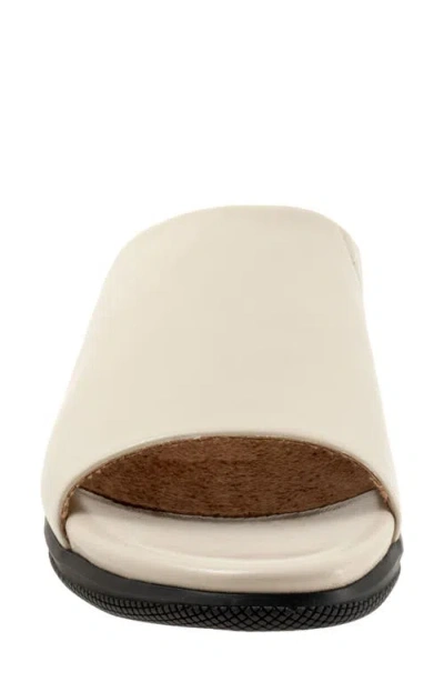Softwalk Turner Wedge Sandal In White