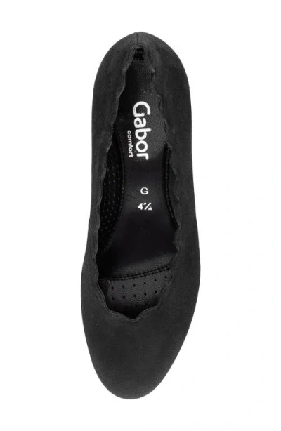 Gabor Scalloped Pump In Black