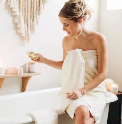 Delilah Home Bath Towel 6 Piece Set In Neutral