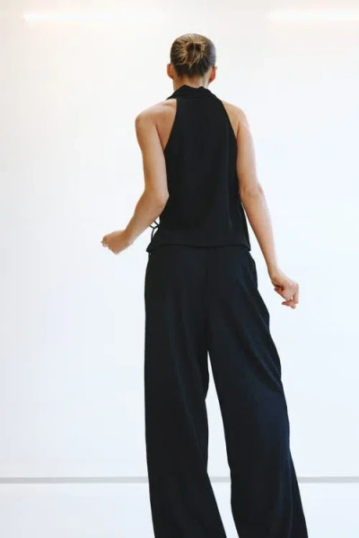 H&m Textured Drawstring Trousers In Black