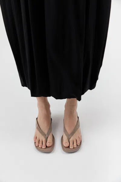 St Agni Moda Operandi In Brown