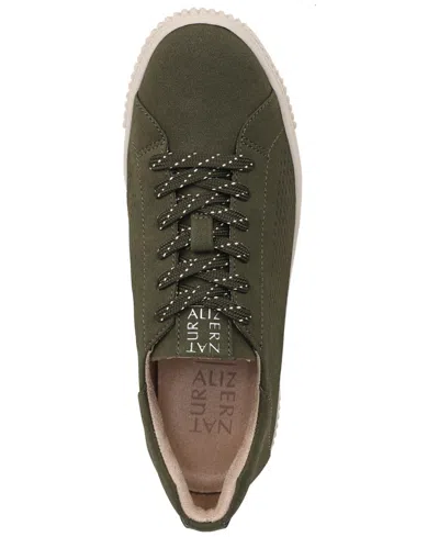 Naturalizer Turner Perforated Platform Sneaker In Multi