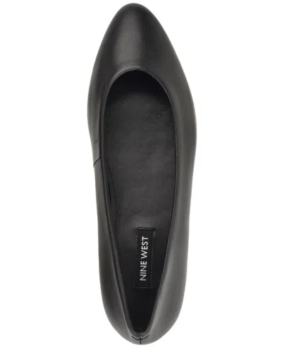 Nine West Valore Flat In Black