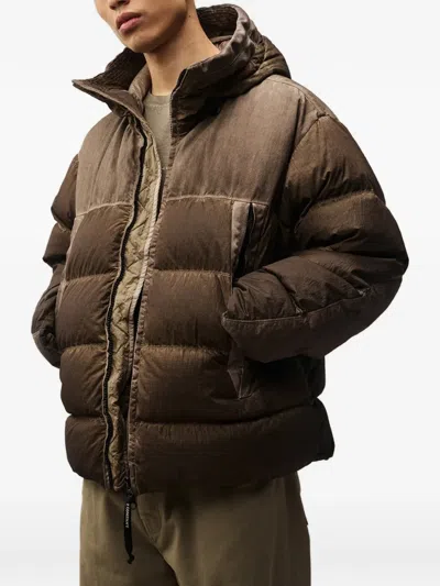 C.p. Company C.p.company Goggle-detail Quilted Medium Jacket In Brown