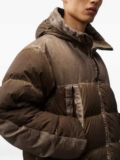 C.p. Company C.p.company Goggle-detail Quilted Medium Jacket In Brown