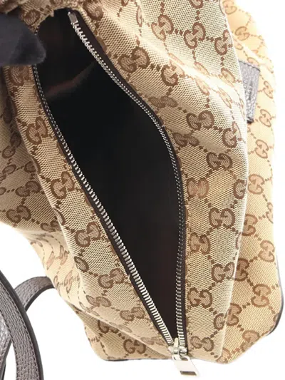 Pre-owned Gucci 2000-2015 Gg Canvas Drawstring Backpack In Neutral