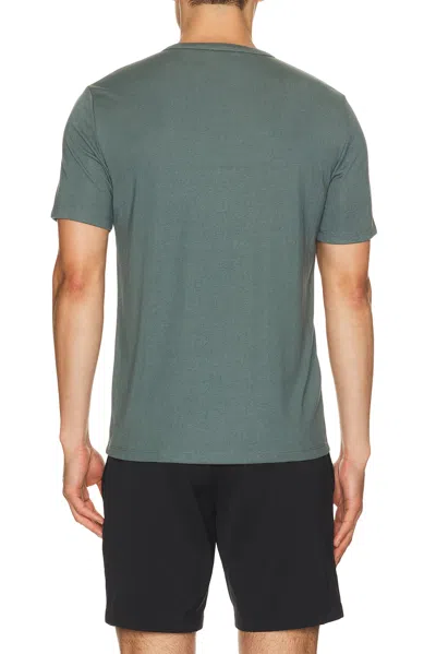 Theory Essential Tee In Green