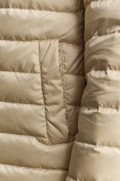 Gant Light Down Jacket In Neutral
