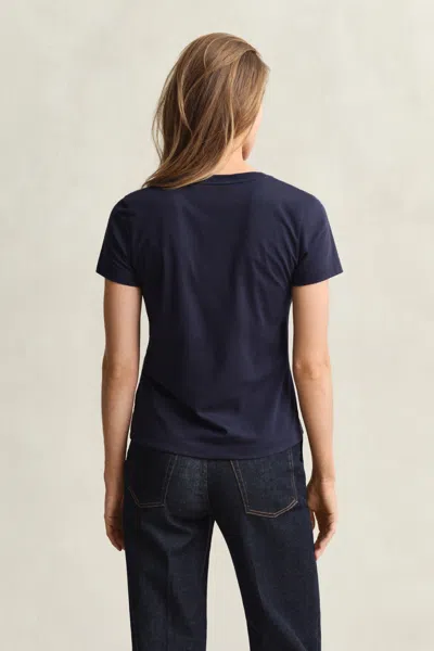 Gant Shield V-neck T-shirt In Blue