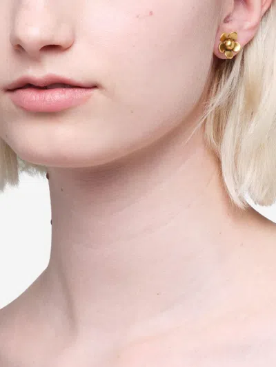 Marc Jacobs Daisy Stud Earrings In Gold