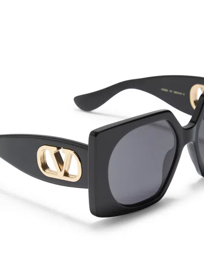 Valentino Rectangular Vlogo Sunglasses In Black