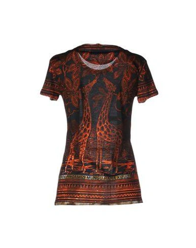 Shop Valentino T-shirt In Red