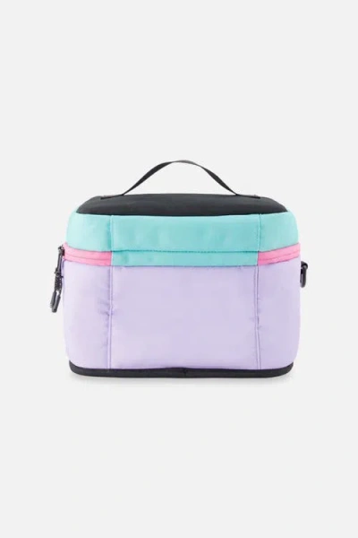 Deux Par Deux Durable Spacious Functional Classic Lunch Box In Multi