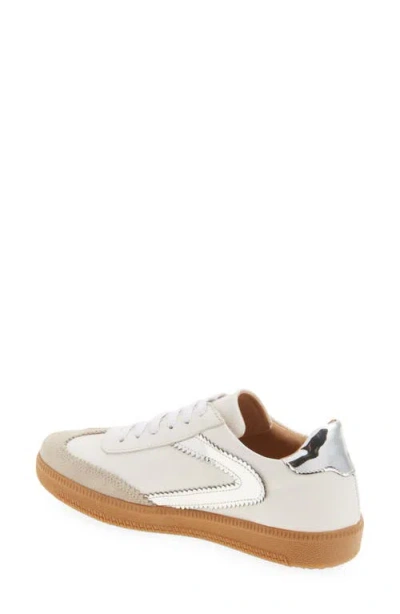 Chocolat Blu Vassa Sneaker In White
