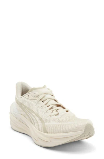 Puma Deviate Nitro 4 Running Shoe In Neutral