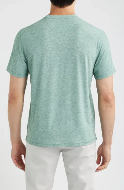 Johnnie-o Course Performance T-shirt In Green