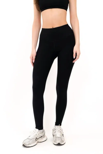 On/off Essentials The Core Legging In Black