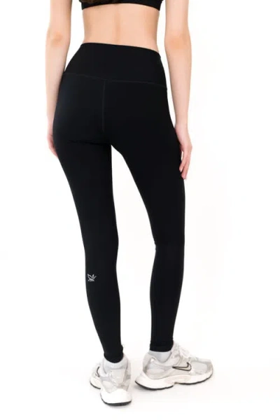 On/off Essentials The Core Legging In Black