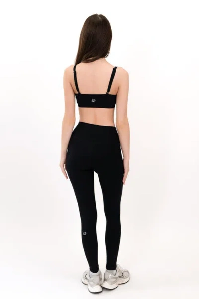 On/off Essentials The Core Legging In Black