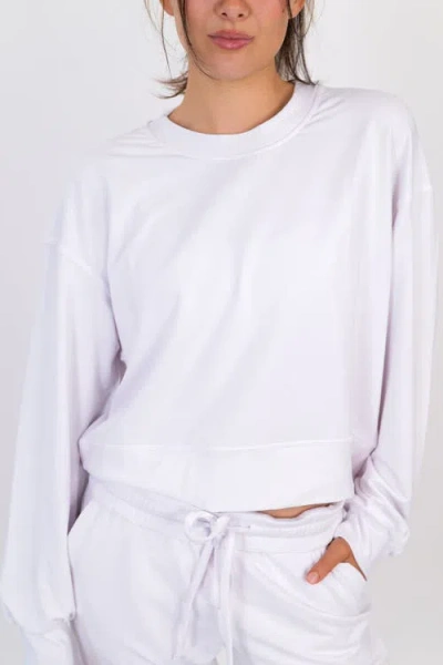 On/off Essentials The Solace Crew Neck Pullover In White