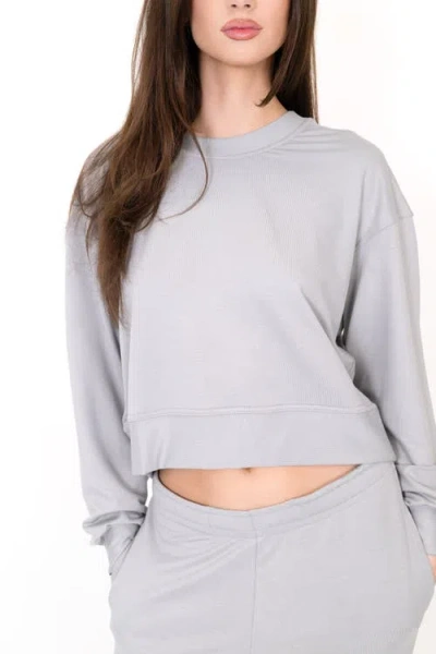 On/off Essentials The Solace Crew Neck Pullover In White