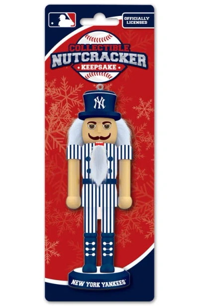 Masterpieces New York Yankees Keepsake Nutcracker In Multi