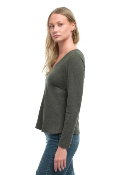 Wilt Deep-v Slim Tee In Blue