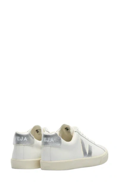 Veja Esplar Sneaker In White