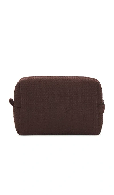 Abbode Travel Essentials Waffle Pouch In Brown