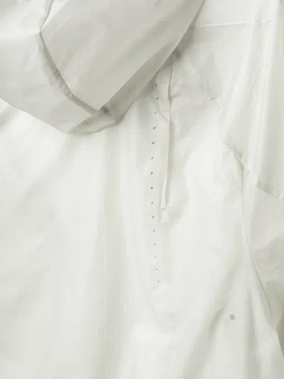 On Zero Jacket Paf In White