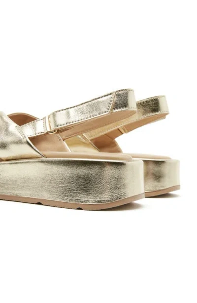 La Canadienne Axis Leather Platform Sandal In Gold