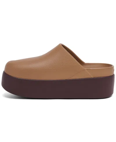 Crocs Dylan Platform Clog In Brown
