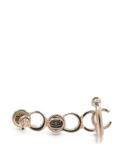 Pre-owned Chanel Cc Script Earrings In Gold