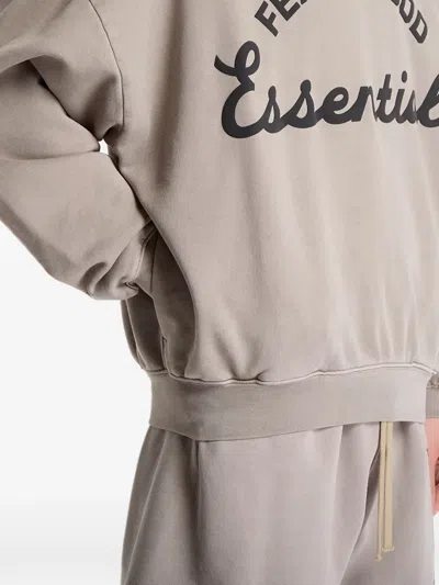 Essentials Training 90s Long-sleeved T-shirt In Neutral