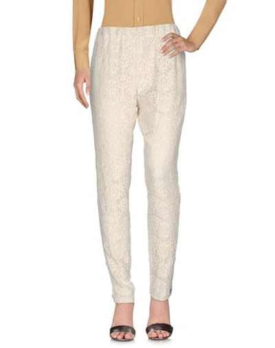 Alice And Olivia Casual Pants In Ivory