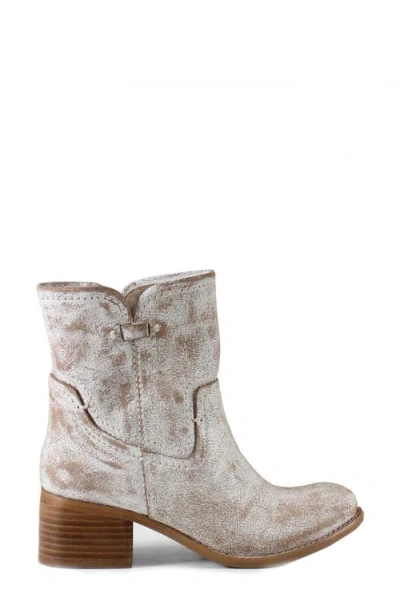 Diba True West Haven Pull-on Distressed Leather Western Boots In White