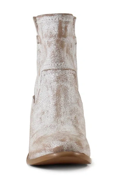 Diba True West Haven Pull-on Distressed Leather Western Boots In White