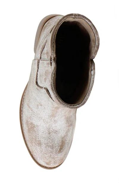 Diba True West Haven Pull-on Distressed Leather Western Boots In White
