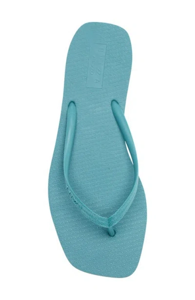 Brizza Flip Flop In Blue