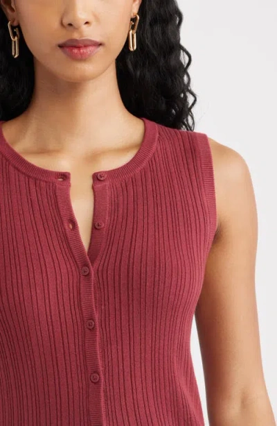 Open Edit Button Front Rib Tank In Burgundy