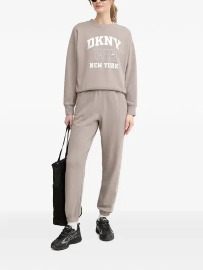 Dkny Logo-print Sweatshirt In Neutral
