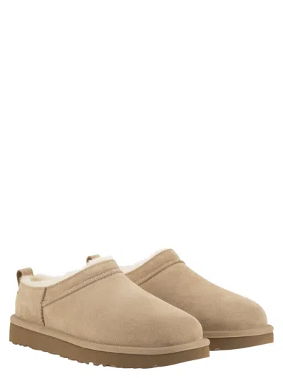 Ugg Short Suede Ankle Boots With Shearling Lining And Pull Tab In Multi