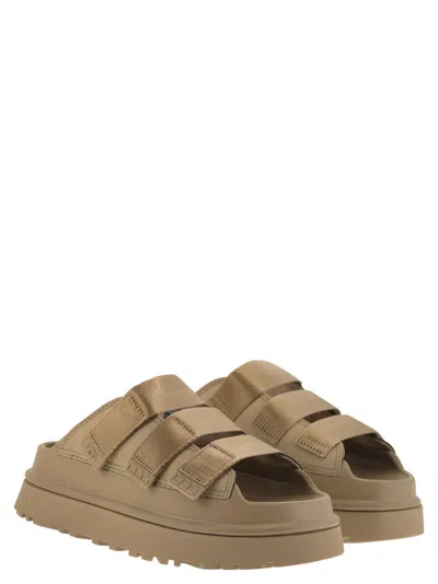 Ugg W Goldenglow Slide Dark Sand In Multi