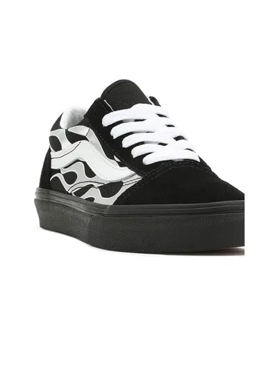 Vans "old Skool" Sneaker In Black