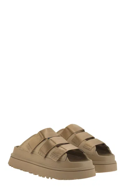 Ugg W Goldenglow Slide Dark Sand In Brown