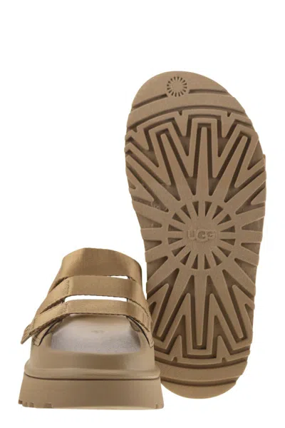 Ugg W Goldenglow Slide Dark Sand In Brown