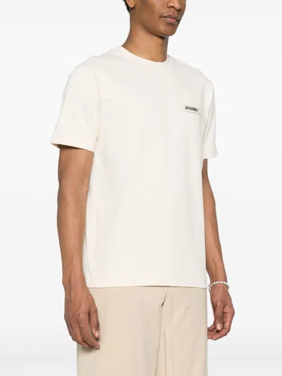 Jacquemus Relaxed Fit White T-shirt With Subtle Logo Patch In White