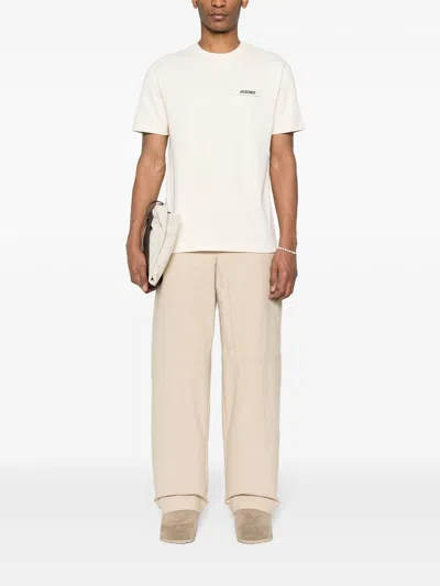 Jacquemus Relaxed Fit White T-shirt With Subtle Logo Patch In White