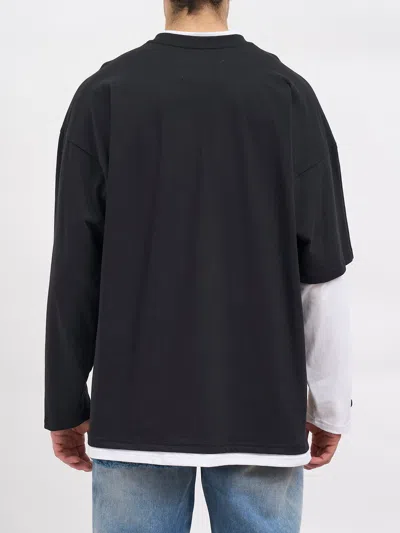 Pdf T-shirt M/l Amici Violenti In Black