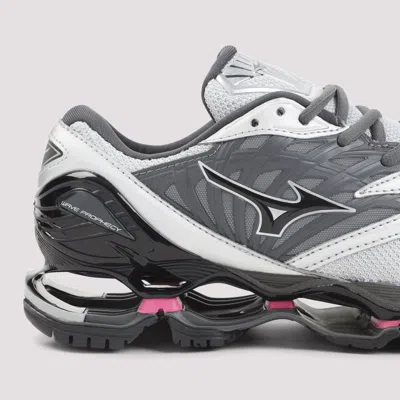Mizuno Technical Mesh Trainers With A Cushioned Sole In Gray
